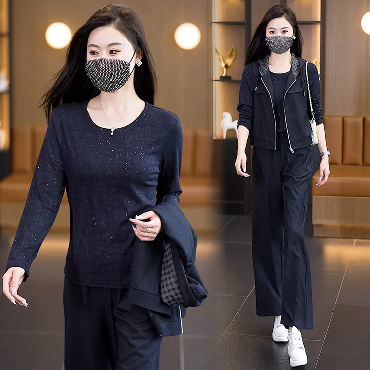 2025秋季新款时尚中老年女装休闲宽松连帽马甲打底衫阔腿裤三件套