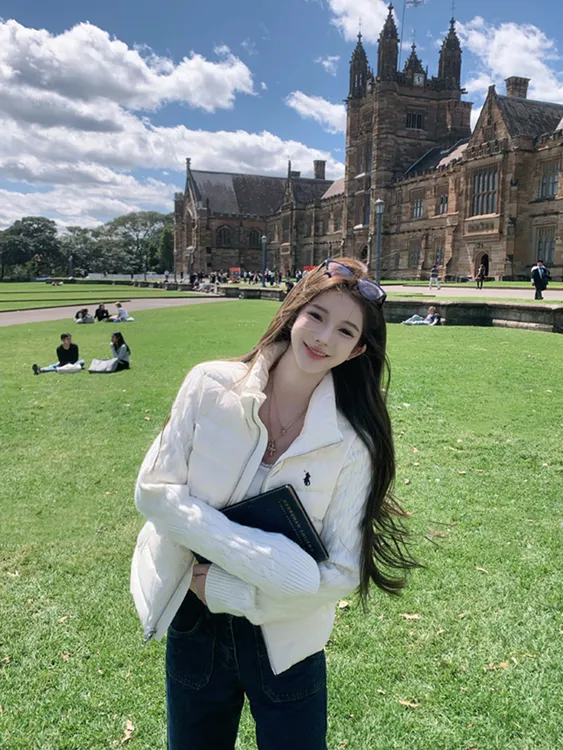 白色女冬季修身保暖加绒加厚棉服拉链短款冬天外套