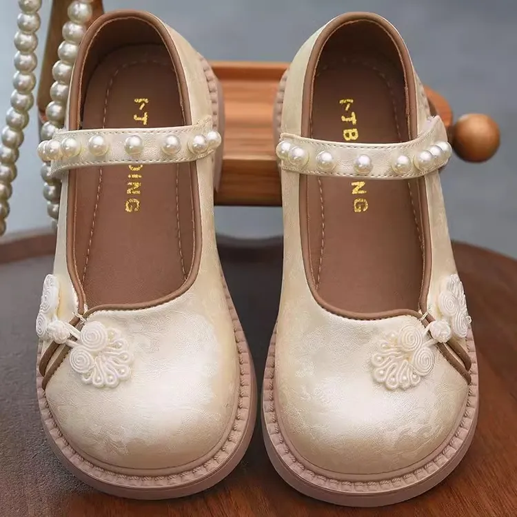 2025新款小皮鞋国风女童新中式汉服鞋宝宝单鞋春秋中大童儿童鞋子