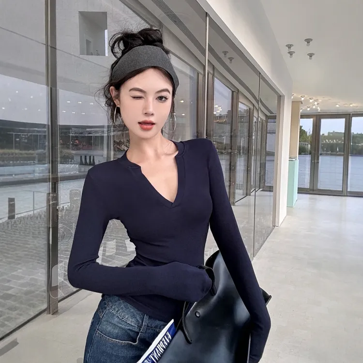 v领短款紧身长袖内搭轻熟小衫女秋冬性感韩式绝美漂亮修身小上衣