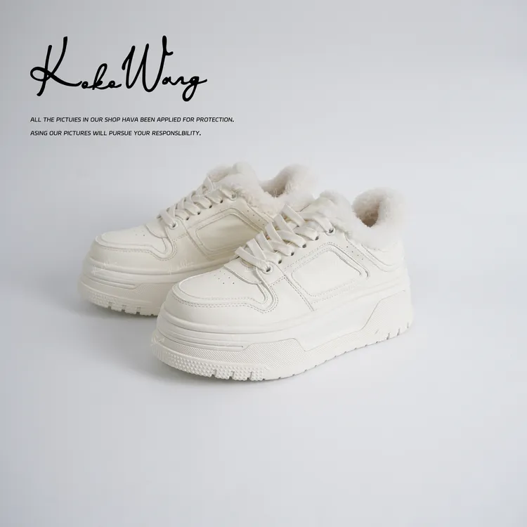 KOKO WANG秋冬简约厚底皮毛一体系带德训休闲鞋X1925J27X03