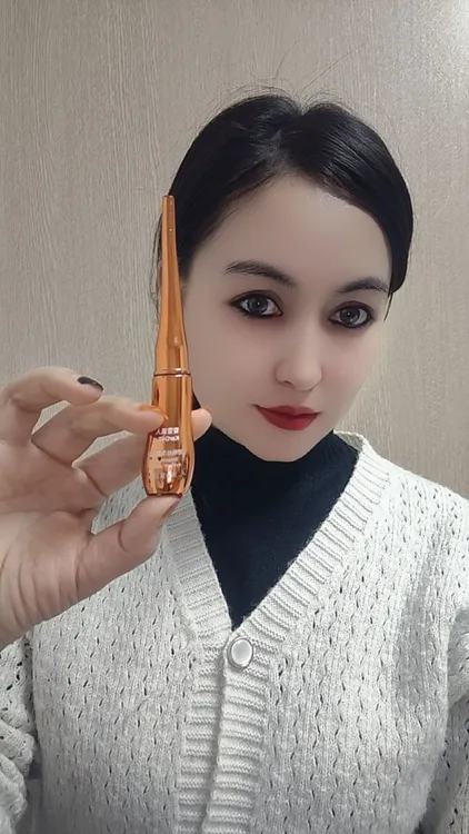 〖新疆包邮〗KarGvZaL持久原液丝绒丝滑滋养柔滑耐汗纤长彩色眼线笔