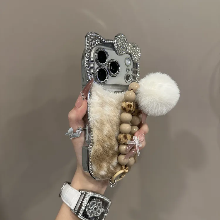 秋冬毛绒凯蒂猫镶钻镜框适用苹果17promax手机壳小众16个性15女14
