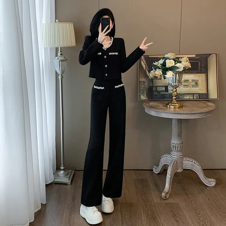 高级感黑色时尚套装秋冬2025新款法式小香风上衣直筒裤两件套女装
