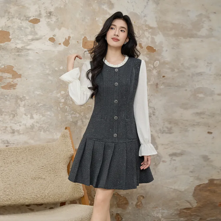 奢姿大码女装2025冬季减龄百褶拼接连衣裙胖妹妹喇叭袖时尚裙子