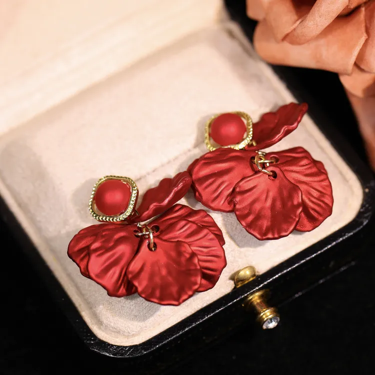 铜合金耳饰 【深情】轻奢时尚气质百搭高级小众设计感耳饰RH1024