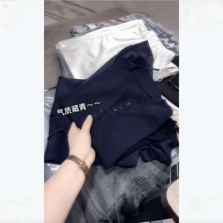 气质显瘦～高级藏青剪刀领夏季柔软舒适短袖衫3070