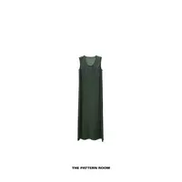 The pattern room | 斑斓优雅松木绿醋酸丝绒背心连衣裙