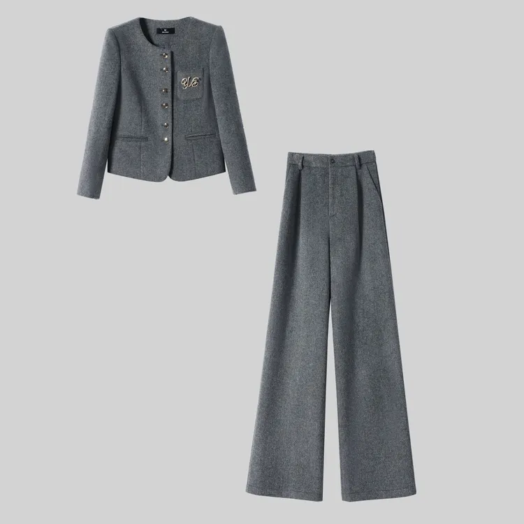 〈纪朵研〉G215休闲气质套装女冬季新款外套显瘦阔腿裤洋气两件套