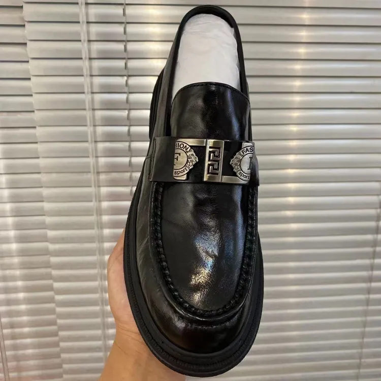 鞋子男2025新品纯皮休闲男鞋时尚潮流百搭高级感帅气范酷商务皮鞋