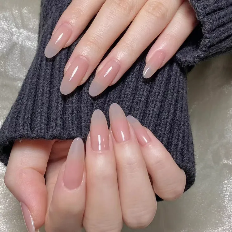 【华妃摸脸】 冰透渐变流行色裸色美甲高级显气质百搭手工穿戴甲