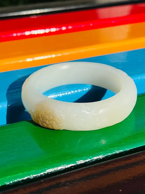 夏秋珠宝*54mm天然新疆且末糖白玉手镯宽版厚装大师工凤穿牡丹镯