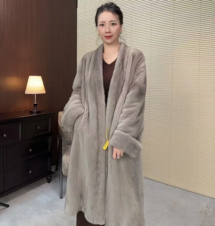【玖老板 】芬兰进口银蓝本V装领长款水貂 高奢皮草女外套2025新款