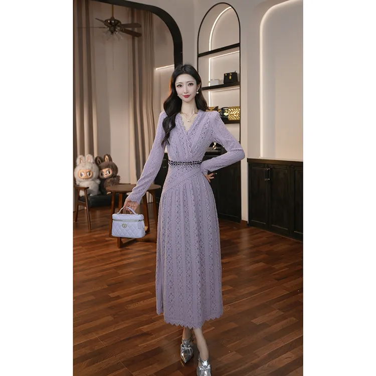 【滋滋定制】秋冬新款法式优雅气质V领紫色显瘦女人味连衣裙45490