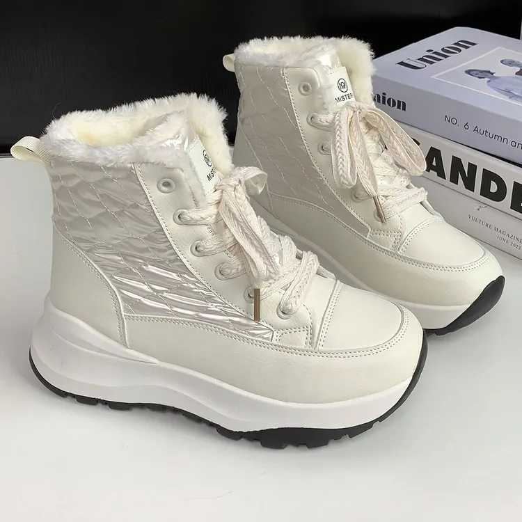 米白高帮时尚青春厚底复古加绒保暖学院潮流港风新款小众休闲板鞋