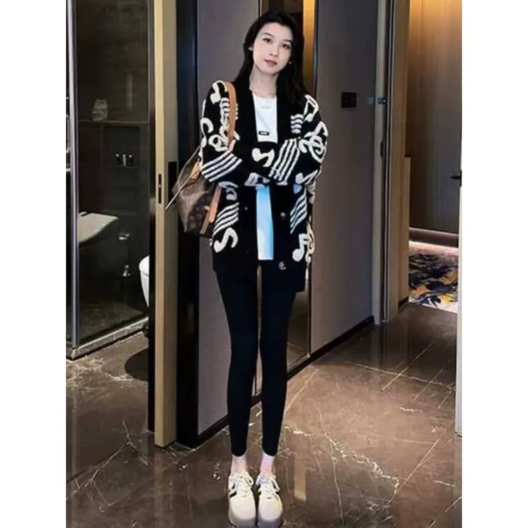 慵懒风时尚撞色毛衣女秋冬季新款中长款针织开衫外套洋气长袖上衣