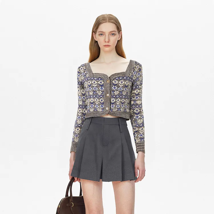 方领提花针织开衫女复古文艺短款小个子毛衣秋