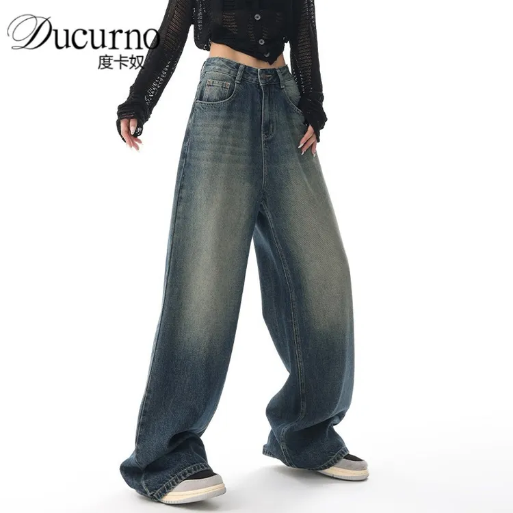 美式复古直筒牛仔裤女2025年冬季新款宽松显瘦长裤百搭休闲阔腿裤