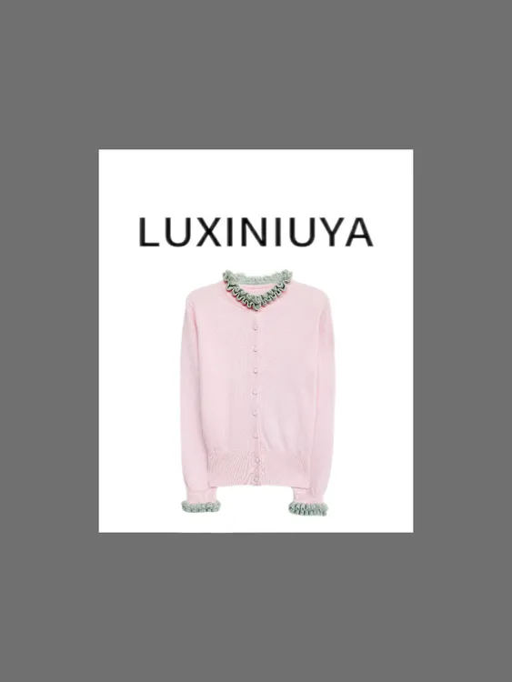 【LUXINIUYA】蜜桃卷卷 新款撞色设计感花朵领毛衣针织衫#QDS129