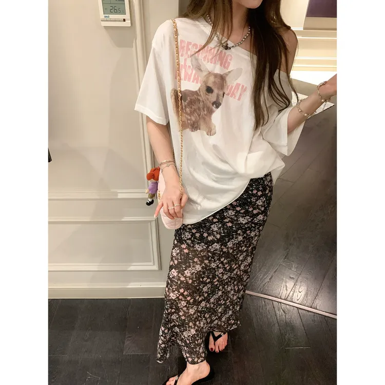 【00专属】小鹿斜肩T恤+碎花半身裙套装两件套 8954#