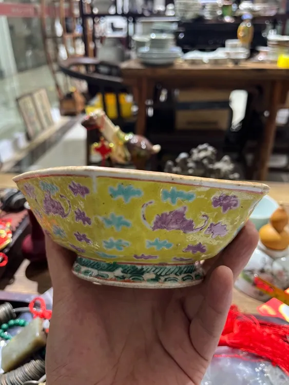 小清黄底粉彩内挂绿石釉六方碗