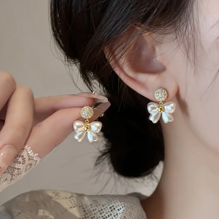 铜合金耳饰 蝴蝶结珠珠耳钉2025新款耳环小众设计高级感气质耳饰