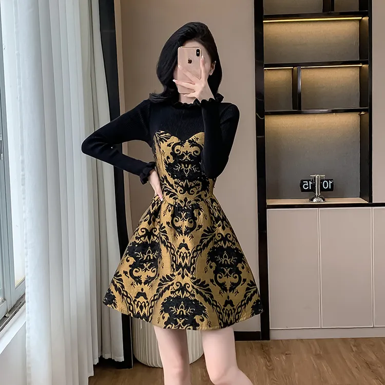 小香风连衣裙女早秋搭配一整套法式复古收腰显瘦名媛气质A字短裙