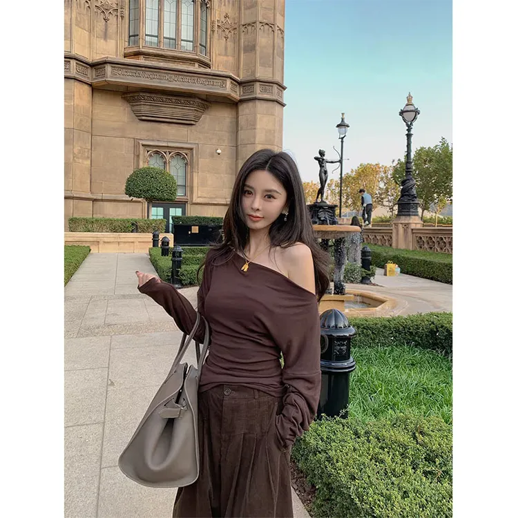 干练气质女装套装设计感小众斜肩上衣高级感宽松百搭阔腿长裤套装