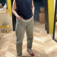 复古特调色牛仔裤 打造笔直大长腿