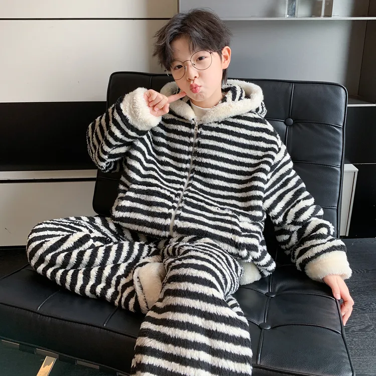 男童珊瑚绒睡衣冬季2025新款中大童儿童秋冬款加绒加厚男孩家居服