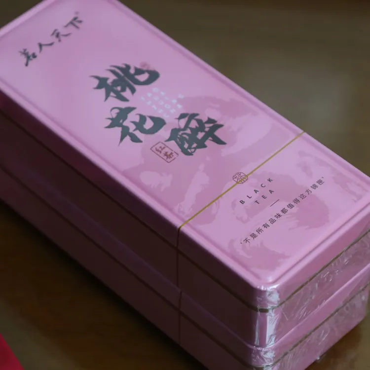 茗人天下桃花醉红茶花香果香茶汤厚重滋味醇厚