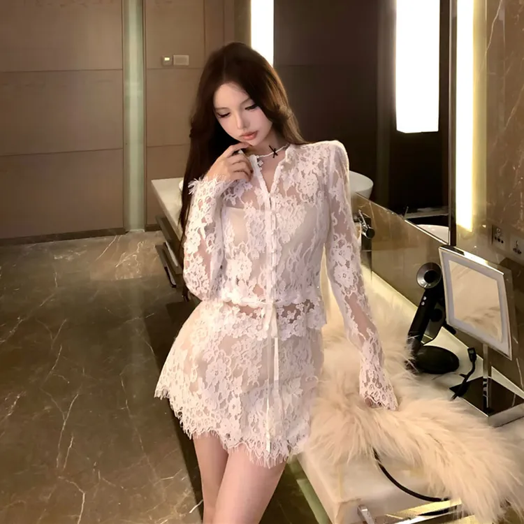 法式漂亮独特蕾丝上衣包臀半身裙两件套今年流行的女装套装25秋季