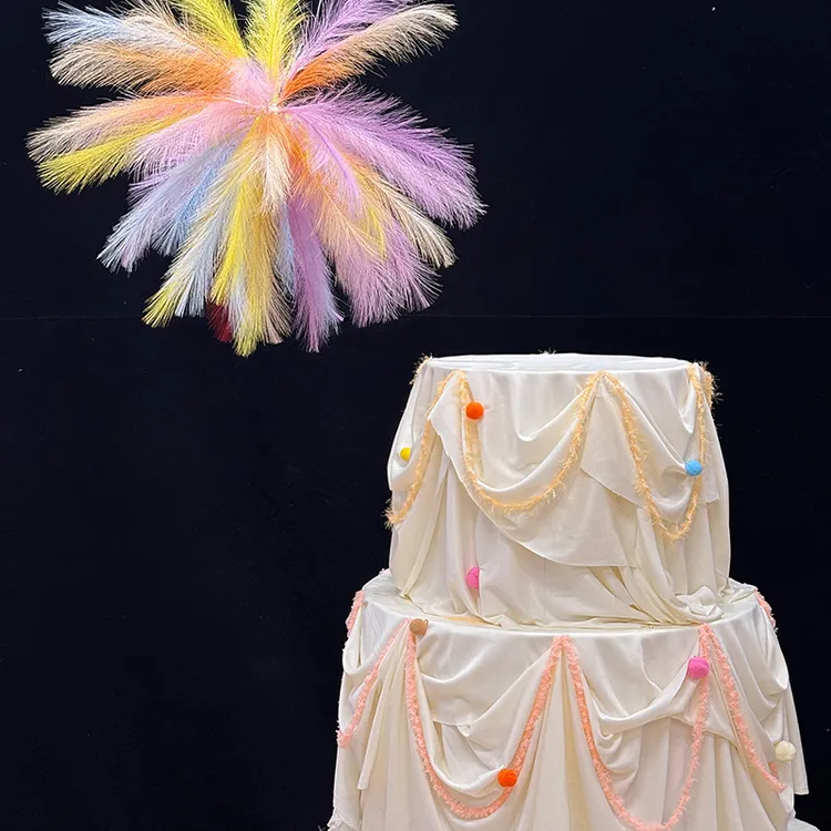 黑色绒布背景拍照三层巨型kt板蛋糕多巴胺生日场景高级感布置装饰