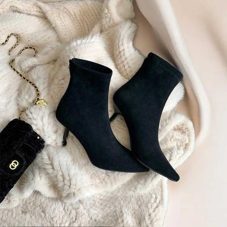 2025秋新款黑色高跟短靴女瘦瘦靴细跟尖头百搭短筒小众设计感靴子