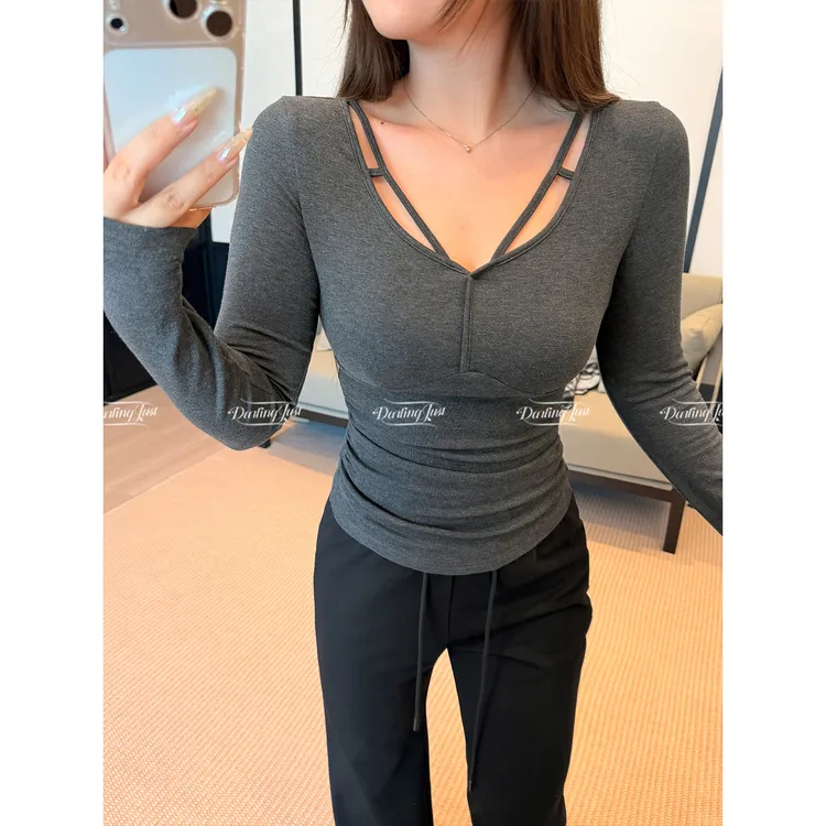 DarlingJust小野墩墩[超御心机]磨毛绒水滴领基础内搭分割线秋冬