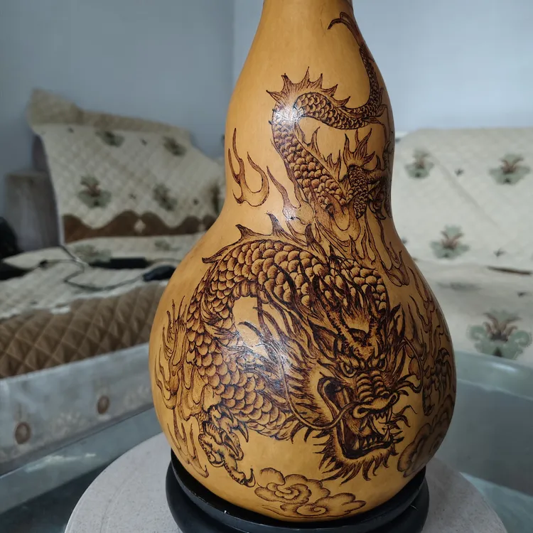 葫芦烙画祥龙降世，净高33厘米