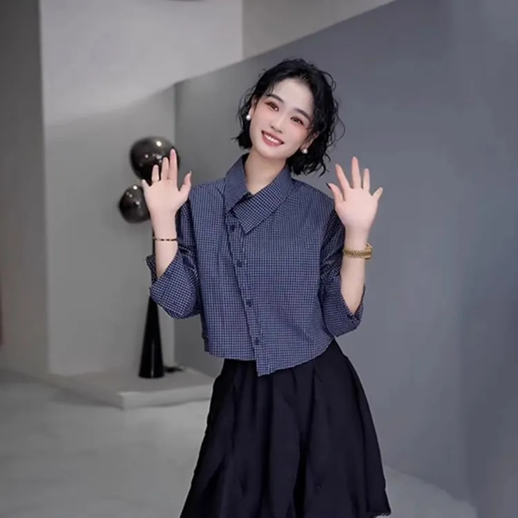 2025新款爆款开春绝美小上衣高级感轻奢减龄洋气简约百搭蓝色衬衫