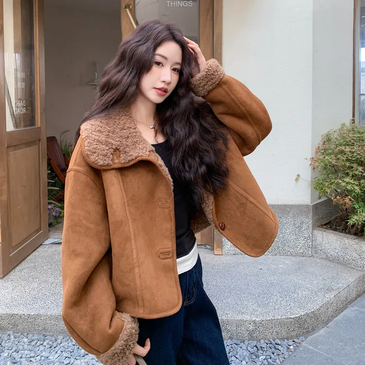 美拉德正反两面穿短款皮毛一体羊羔毛外套女秋冬巨好看的加厚棉服