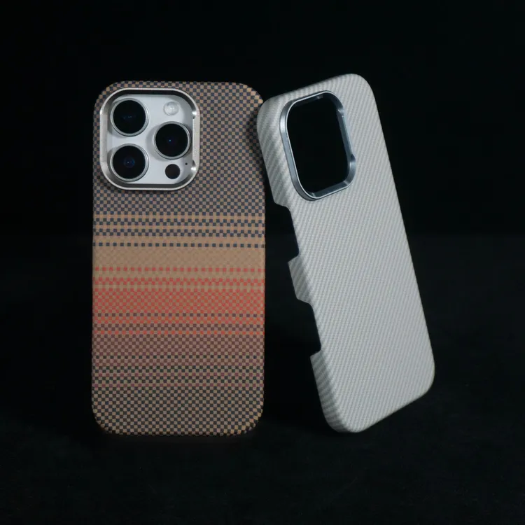 凯夫拉纹磁吸手机壳适用iPhone16碳纤维纹半包苹果15promax保护套