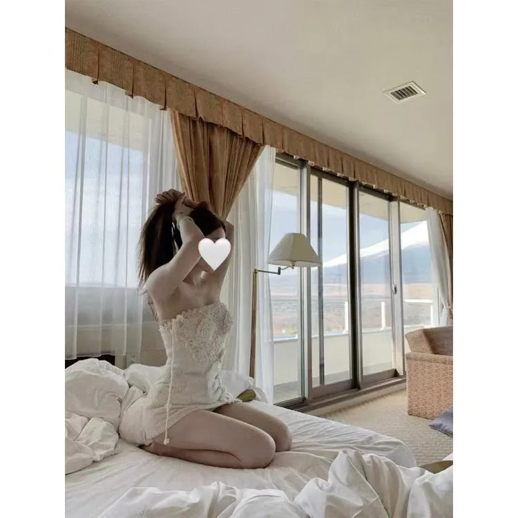 梦梦 MENGMENG｛重瓣野蔷薇 新款修身显瘦手钩抹胸裙}