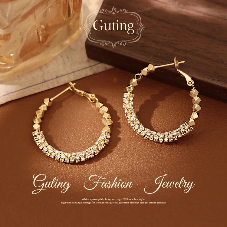 铜合金合成锆石耳饰 23089金色碎银子大圈耳环女高级耳钉秋冬耳饰