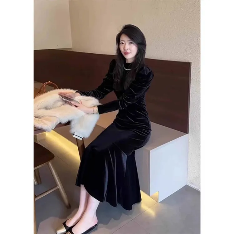 生日礼服平时可穿包臀秋季黑色法式赫本风名媛收腰丝绒显瘦鱼尾裙