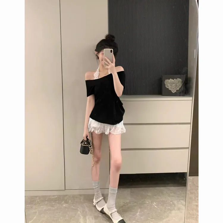 黑色氛围感漏肩一字肩短袖T恤女蕾丝挂脖叠穿针织衫轻熟两件套装