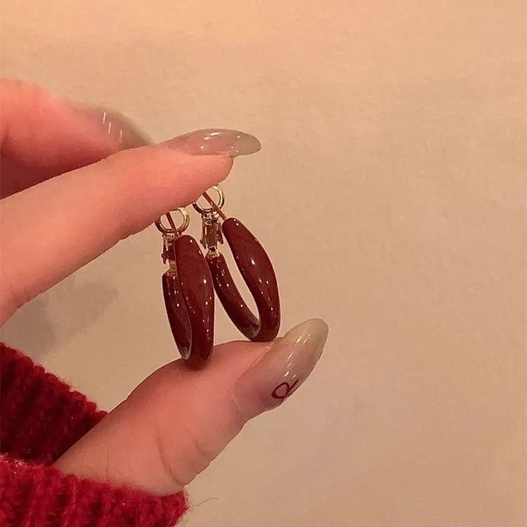  复古安可拉红小圆圈耳环2025新款爆款高级感显白精致耳钉耳饰女