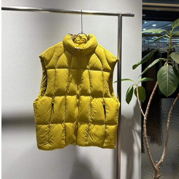 秋冬  三色纯色简约个性百搭保暖泡芙羽绒马甲外套  男女同款