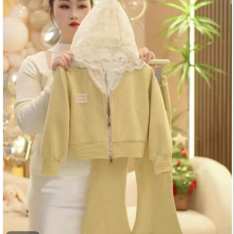 2025儿童春秋新款运动洋气时尚休闲蕾丝帽韩版针织宽松连帽套装