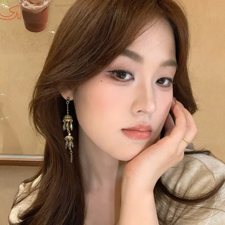 合金锆石耳饰 复古民族风流苏风铃耳环女新中式小众独特漂亮耳饰