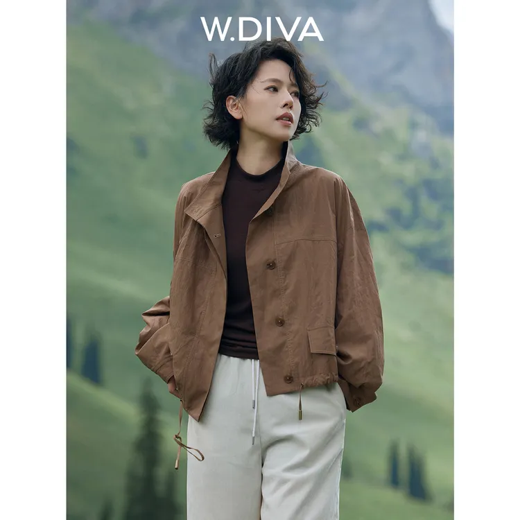 W.Diva【杏仁拿铁】秋季立领夹克户外复古纽扣落肩老钱风53C032803