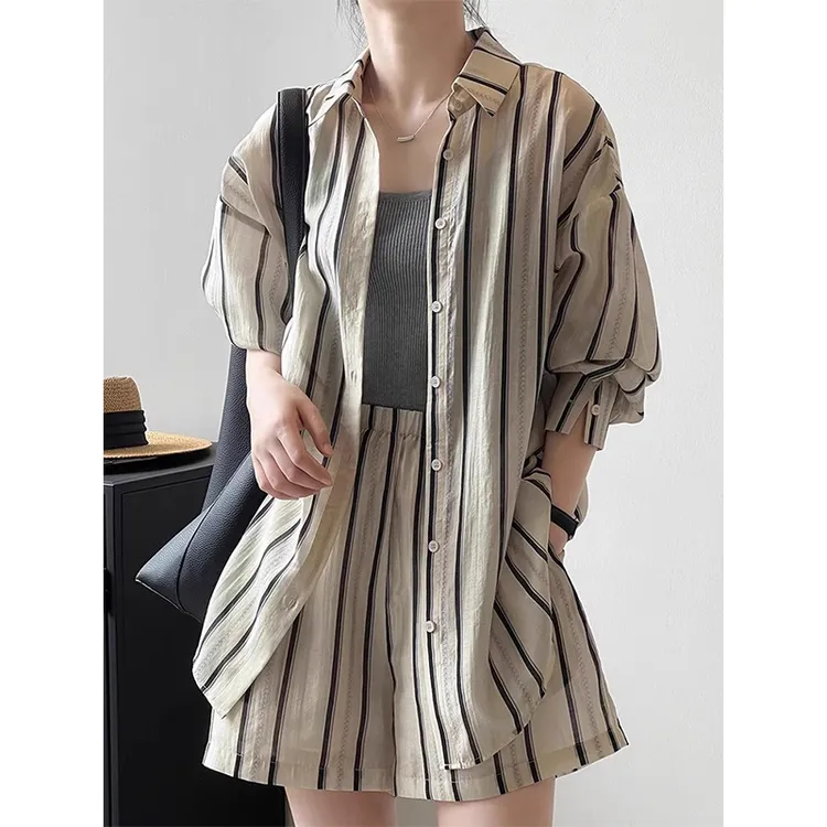 休闲时尚套装女2024夏季新款通勤宽松条纹衬衫上衣短裤套装两件套