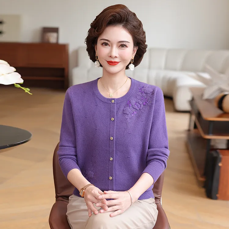 100%纯羊毛针织开衫中老年洋气妈妈装女母亲衣服女士气质长袖